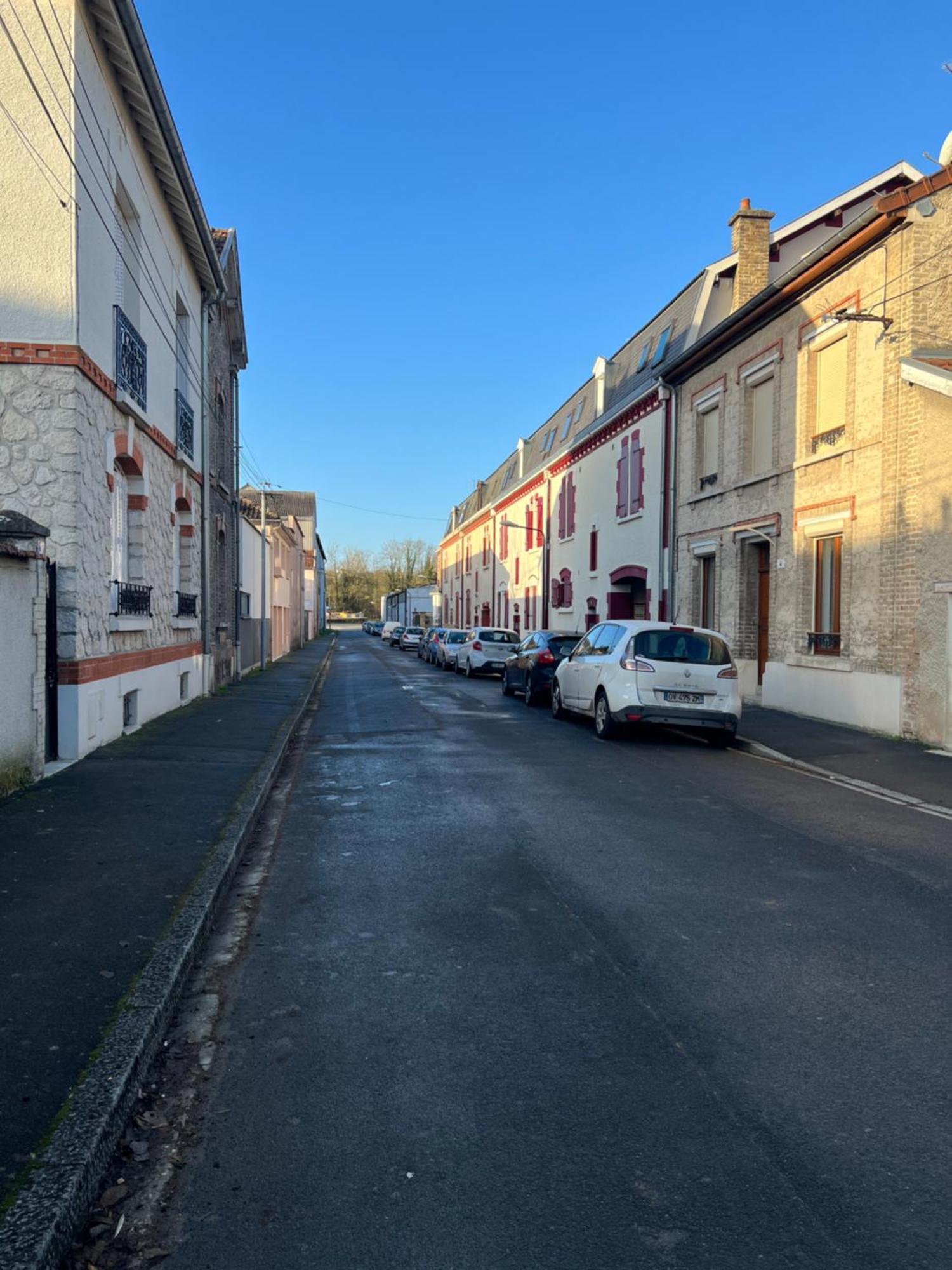 Ravissant T2 Proche Centre-Ville Et Jard Chalons en Champagne Bagian luar foto